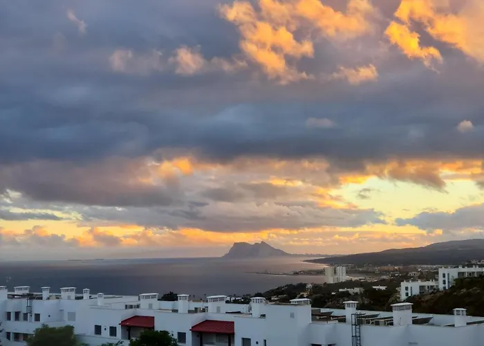Manilva Townhouse With Spectacular Views Of Gibraltar